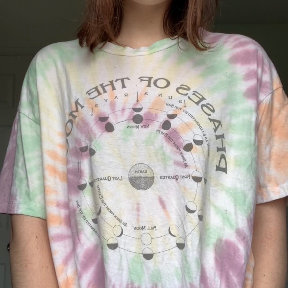 American Eagle “Phases Of The Moon” Oversized T-Shirt